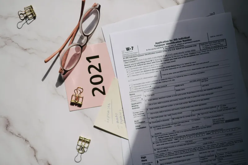 Hidden Tax Landmines in Crypto: What the IRS Isn't Telling US Traders About Wash Sales, Gift Rules, and Vanishing Cost Basis
